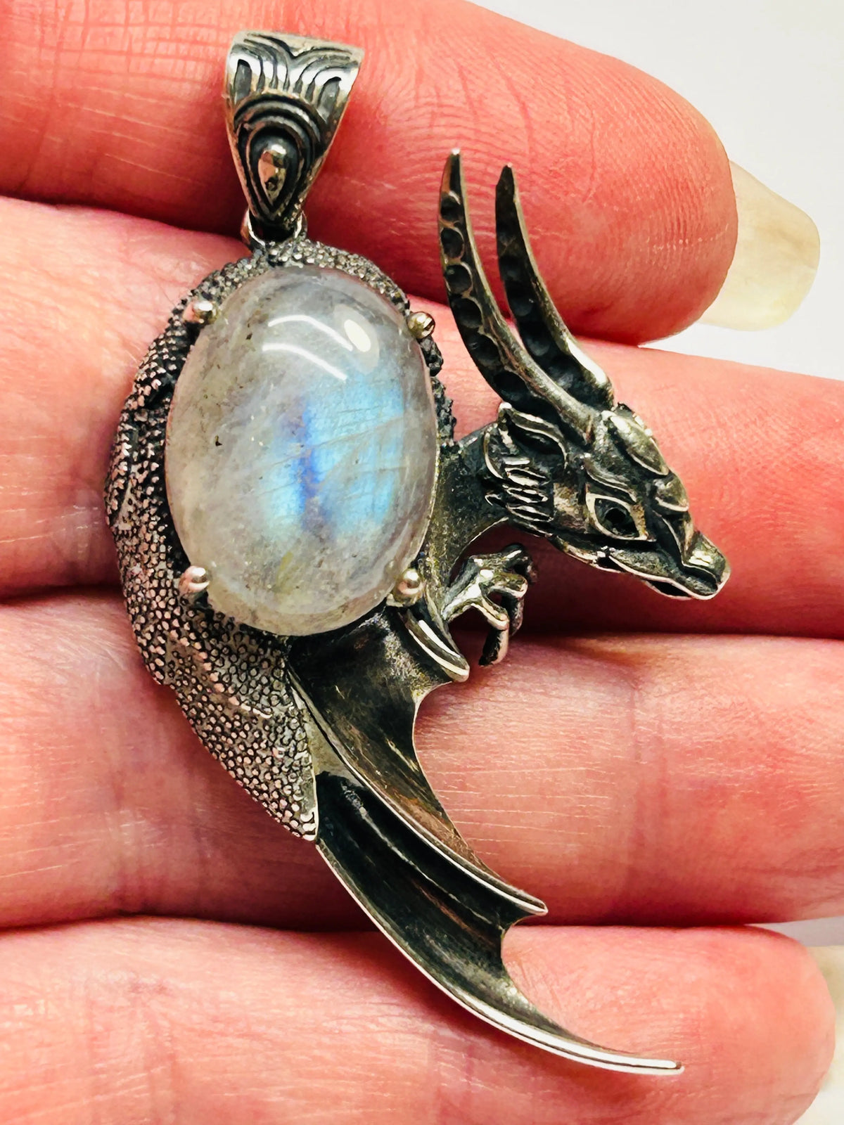 Celtic Dragon Pendant with Labradorite - 925 Sterling Silver - Fantasy Gothic Jewellery Celtic Dragon Jewellery