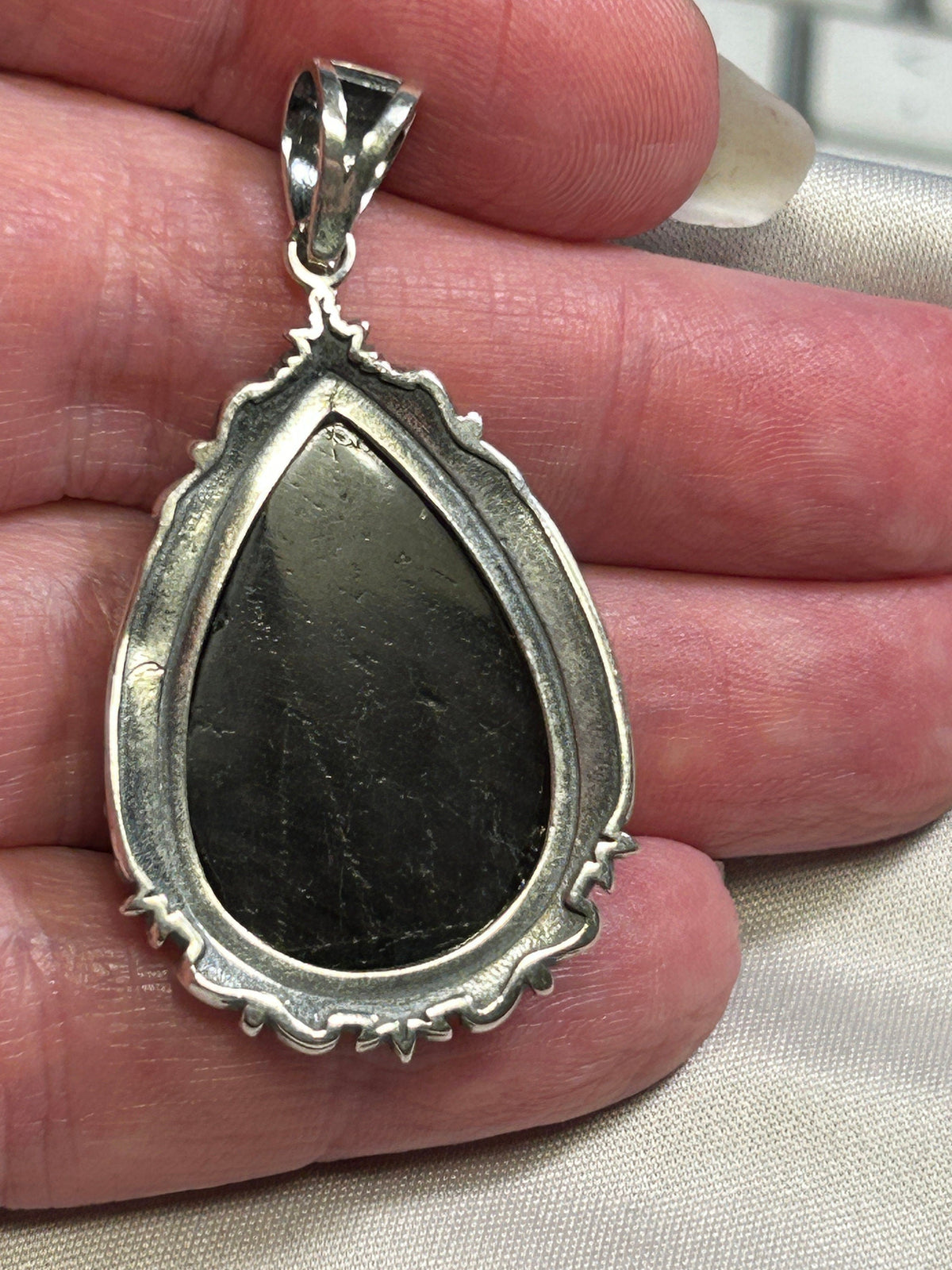 Hypersthene Teardrop Pendant in 925 Sterling Silver - Gothic Statement Jewellery Celtic Dragon Jewellery