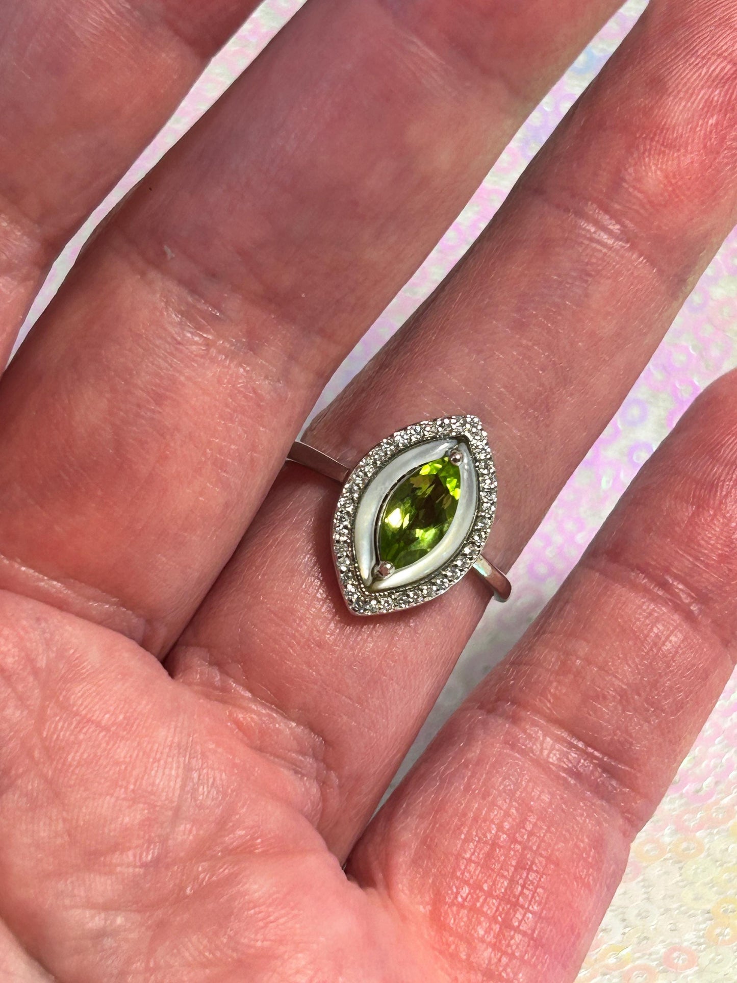 Shell Ring with Marquise Cut Peridot in 925 Sterling Silver - Adjustable Minimalist Jewellery Celtic Dragon Jewellery