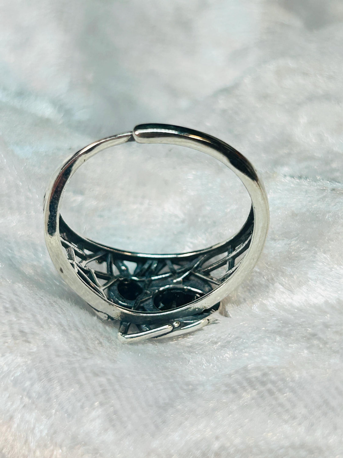 Spider Ring with Black Spinel in 925 Sterling Silver - Adjustable Gothic Jewellery Celtic Dragon Jewellery