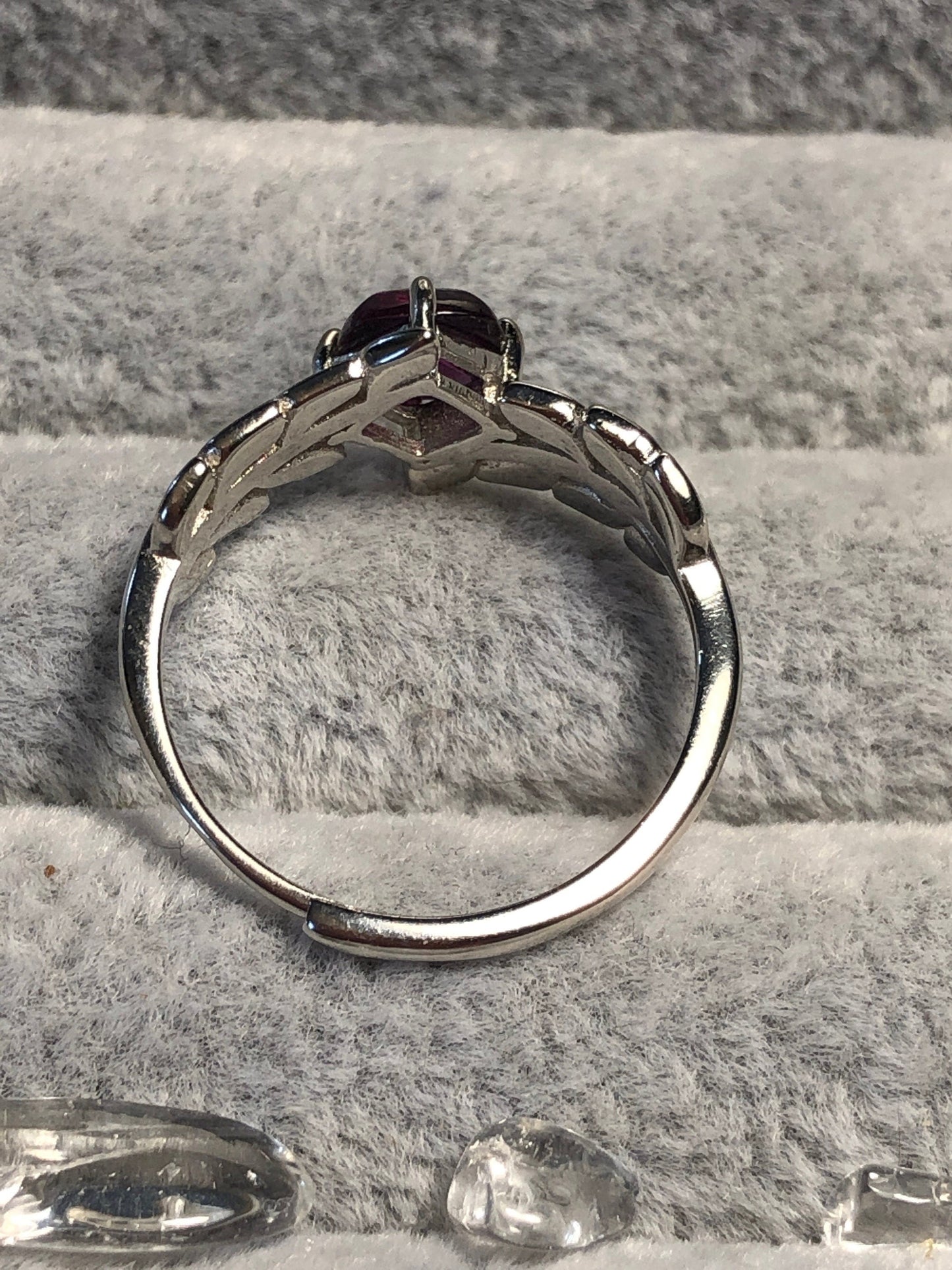 Nature Inspired Leaf Ring with Garnet Gemstone • 925 Sterling Silver • Adjustable • Gift Box