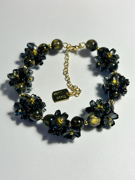 Black & Gold Floral Beaded Bracelet: Adjustable Handmade Jewelry