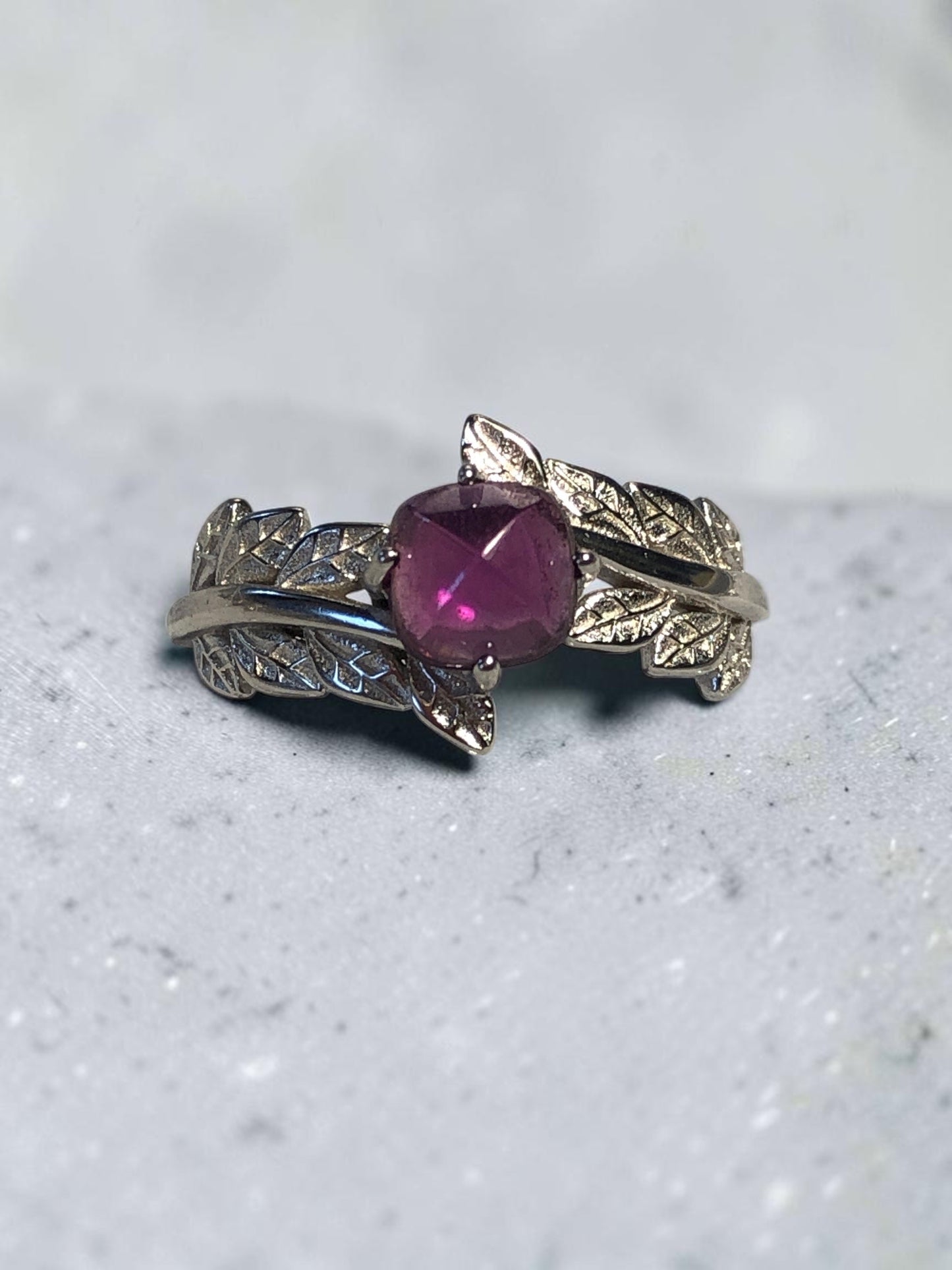 Nature Inspired Leaf Ring with Garnet Gemstone • 925 Sterling Silver • Adjustable • Gift Box