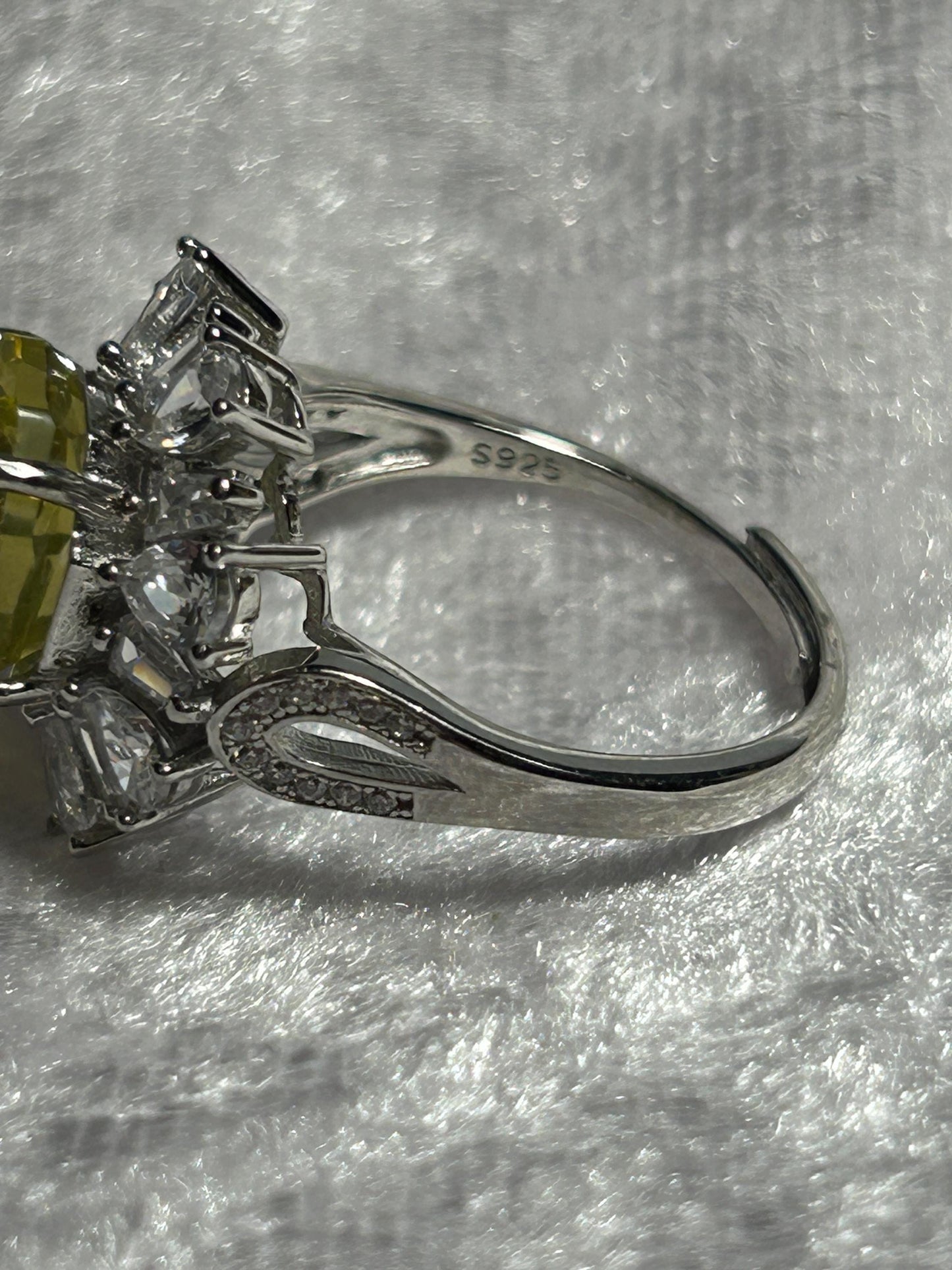 Crystal Daisy Ring with Rose Cut Lemon Citrine Gemstone & CZ Petals • 925 Sterling Silver • Adjustable • Gift Box