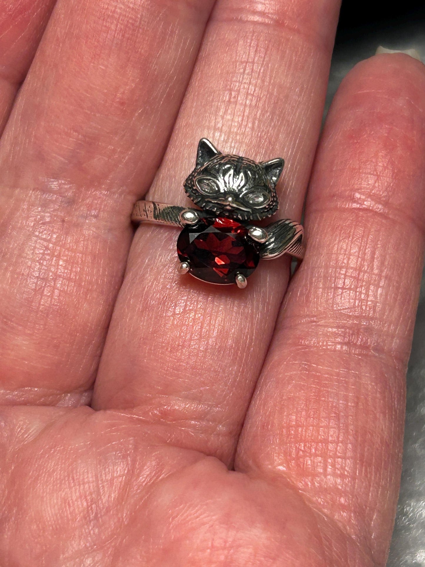 Fox Ring with Garnet Gemstone • 925 Sterling Silver • Adjustable • Gift Box