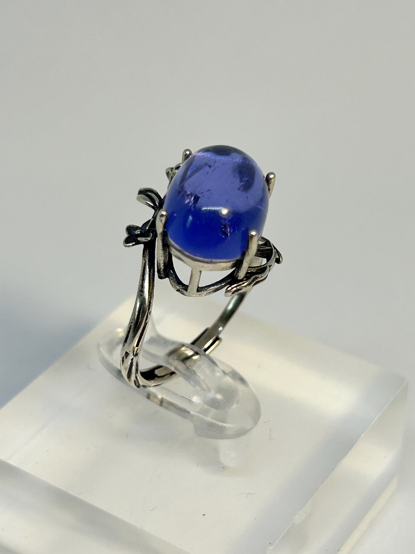 Blue Fluorite Ring with Nature Inspired Floral Design • 925 Sterling Silver • Adjustable • Gift Box