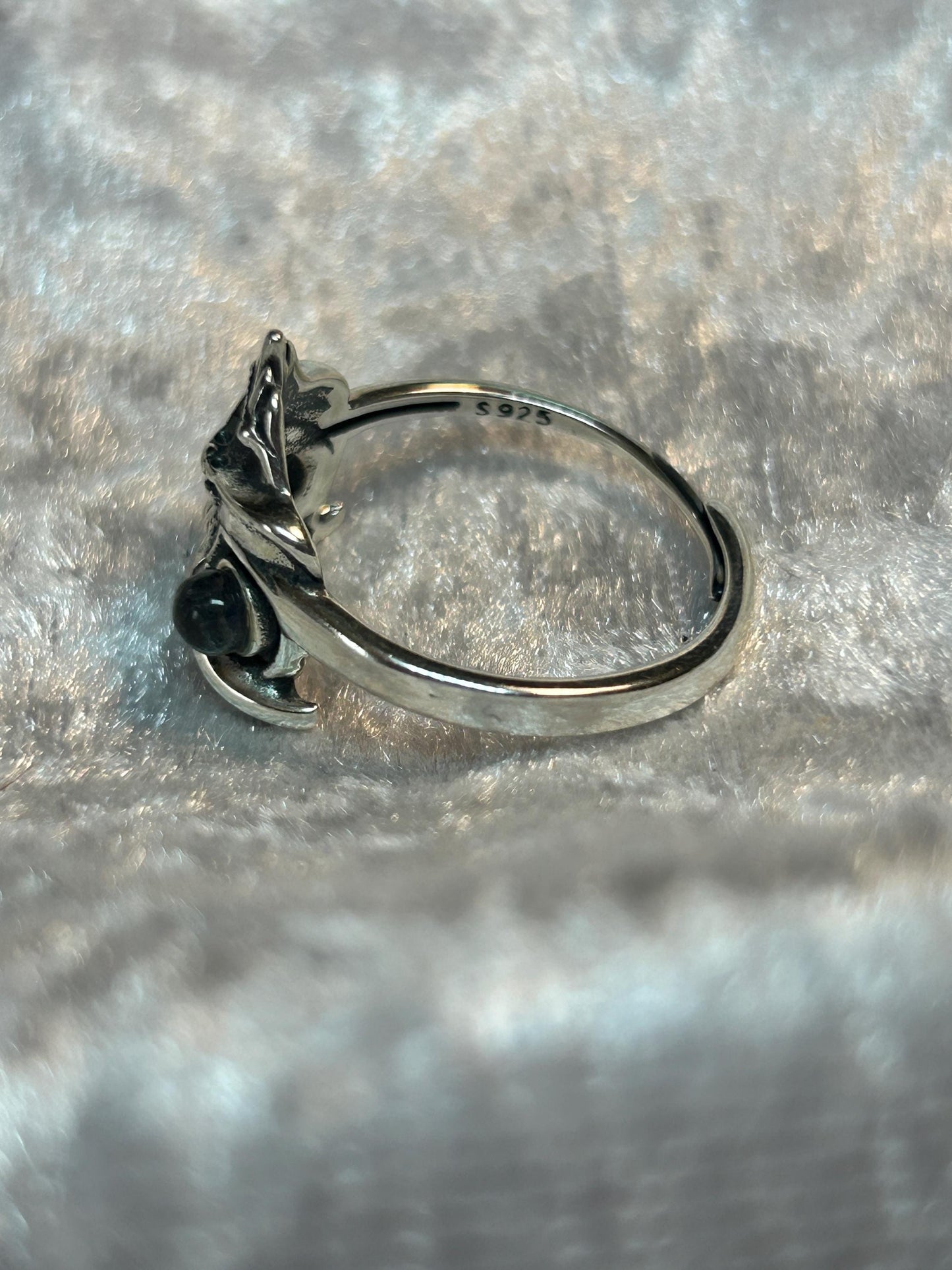 Oriental Lion Ring with Labradorite Gemstones • 925 Sterling Silver • Adjustable • Gift Box