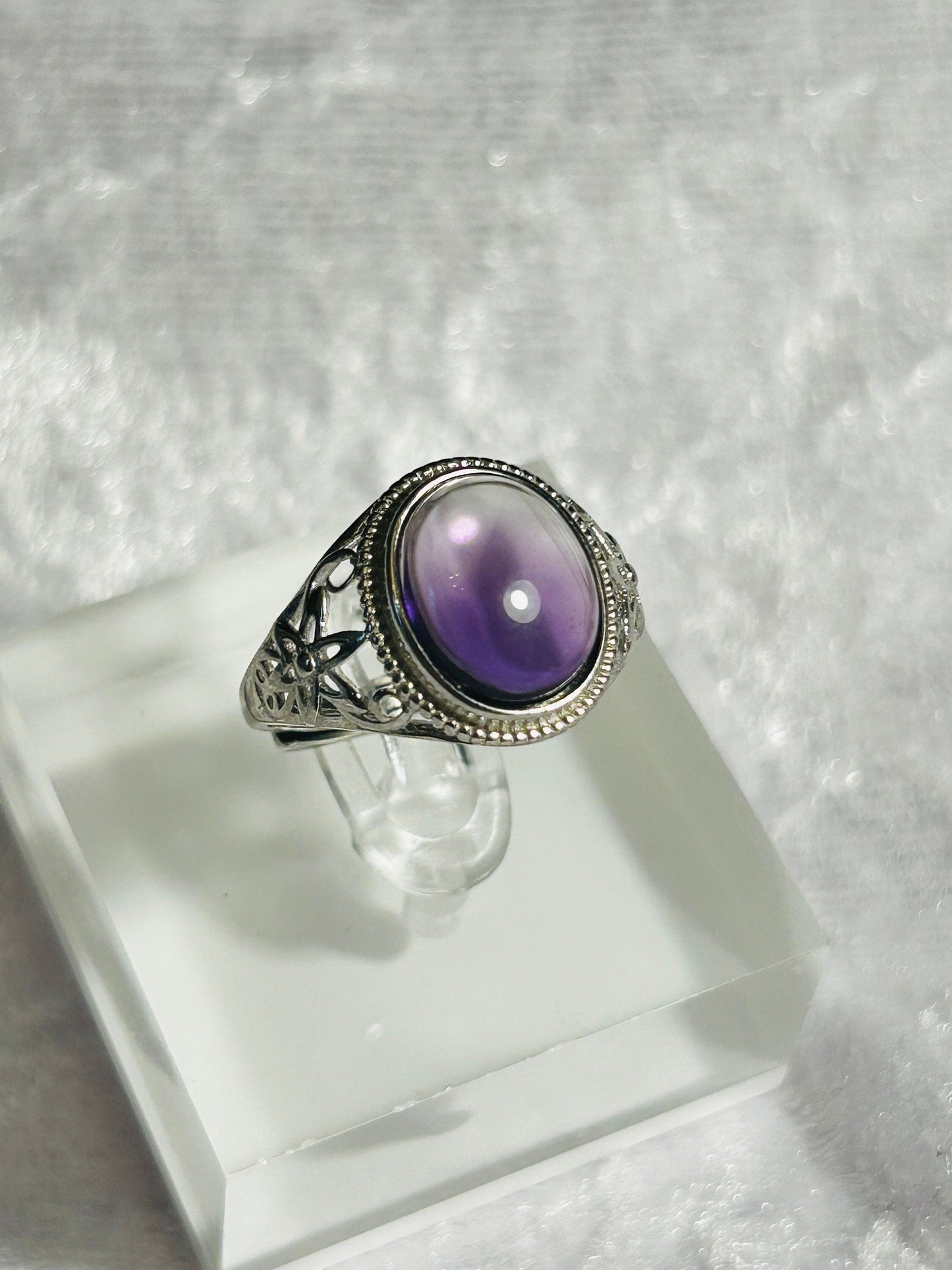 Amethyst Ring with Floral Theme • 925 Sterling Silver • Adjustable • Gift box