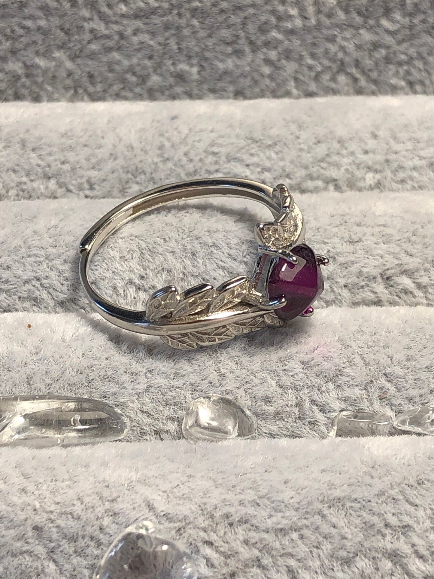 Nature Inspired Leaf Ring with Garnet Gemstone • 925 Sterling Silver • Adjustable • Gift Box