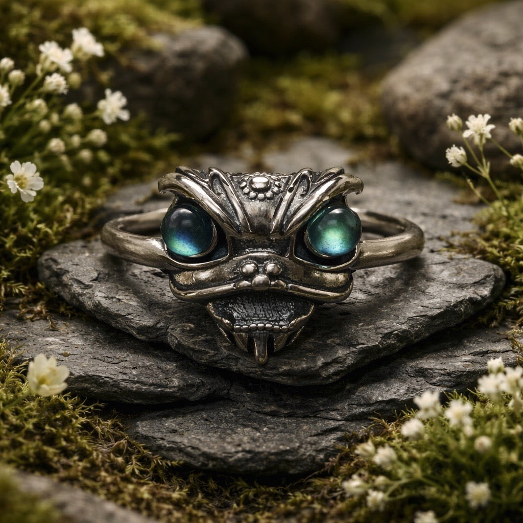 Oriental Lion Ring with Labradorite Gemstones • 925 Sterling Silver • Adjustable • Gift Box