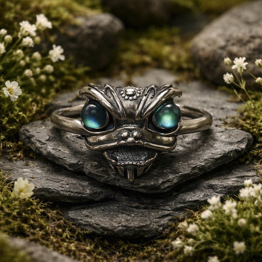Oriental Lion Ring with Labradorite Gemstones • 925 Sterling Silver • Adjustable • Gift Box