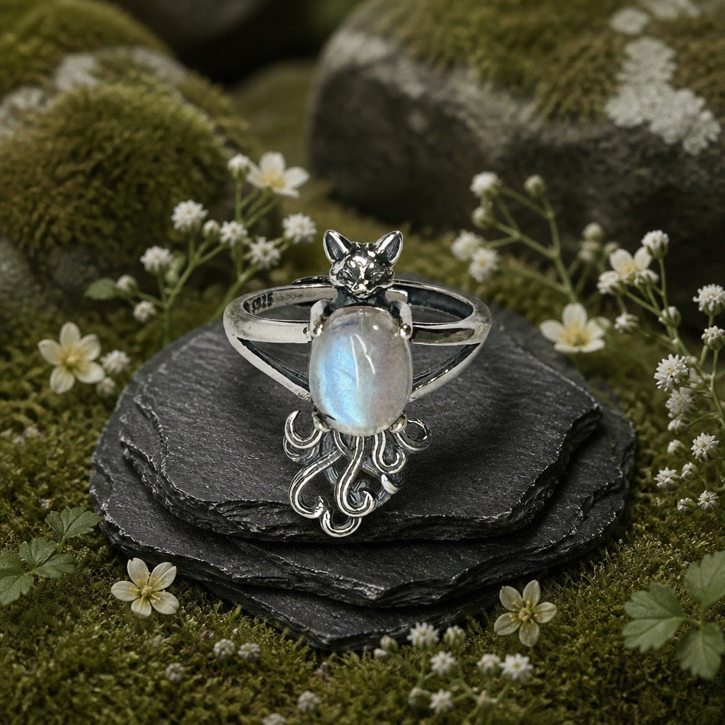 Nine-Tailed Fox Ring with Labradorite - Adjustable 925 Sterling Silver Kitsune Fantasy Jewellery