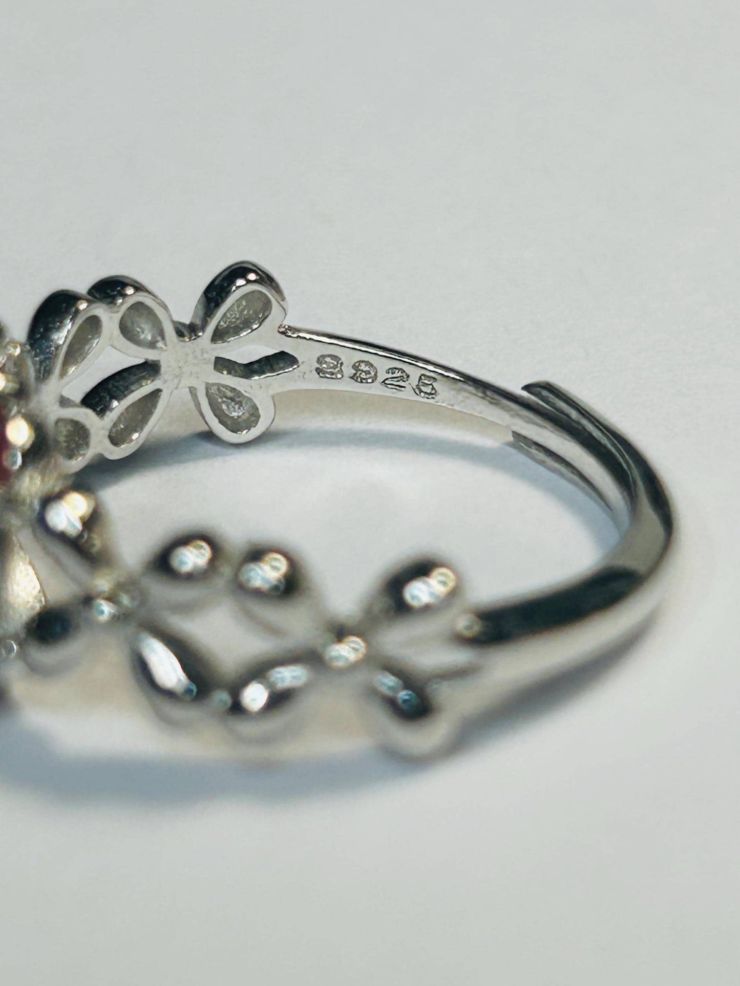925 Silver Garnet Ring • Flower Design • Adjustable • Giftbox