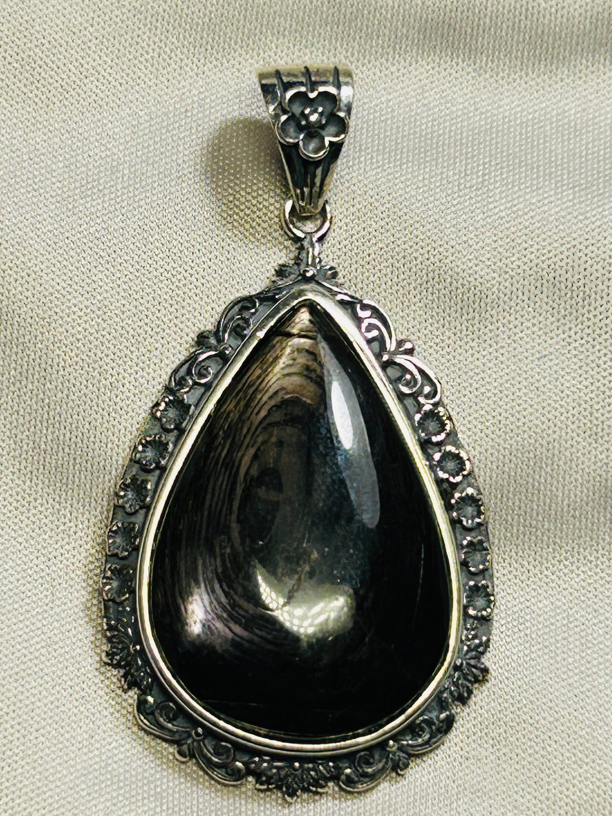 Hypersthene Teardrop Pendant in 925 Sterling Silver - Gothic Statement Jewellery Celtic Dragon Jewellery
