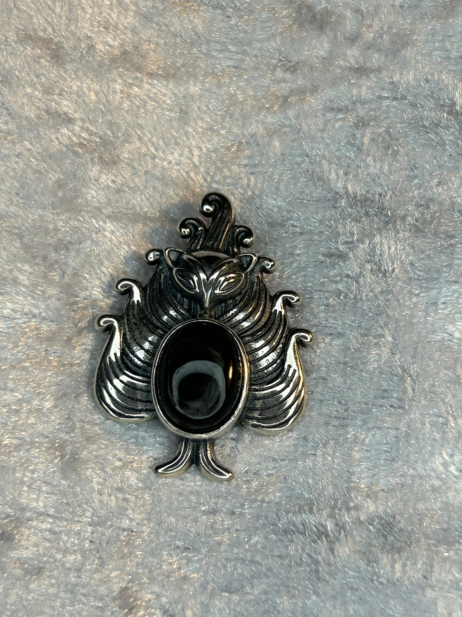 9 Tail Fox Pendant with Hypersthene in 925 Sterling Silver - Kitsune Jewellery Celtic Dragon Jewellery
