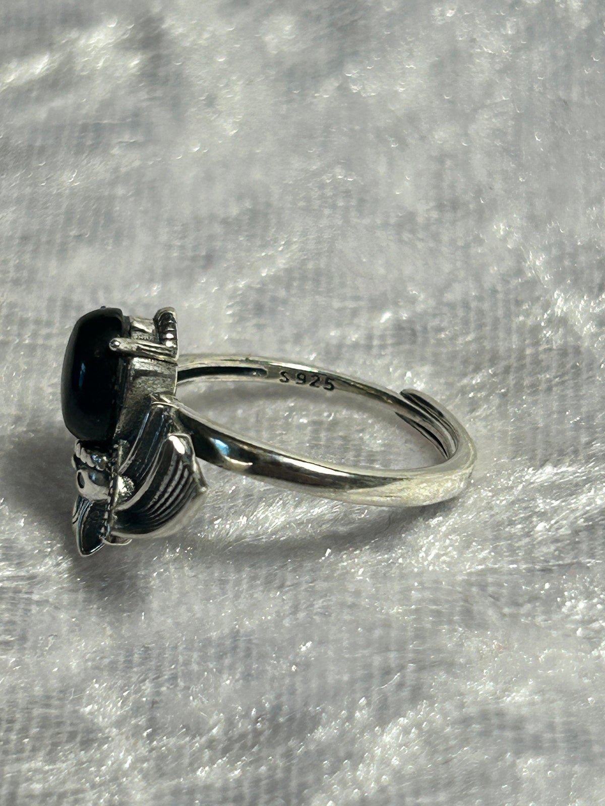 Bat Ring with Hypersthene in 925 Sterling Silver - Adjustable Gothic Vampire Jewellery Celtic Dragon Jewellery