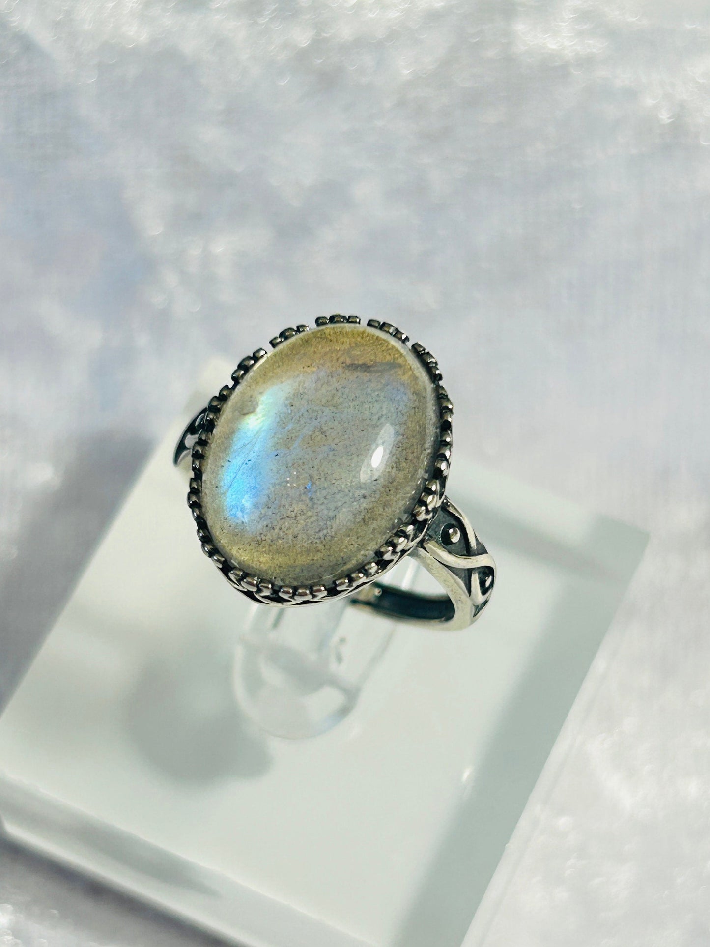 Oval Labradorite Ring in 925 Sterling Silver - Adjustable Celtic Infinity Goth Jewellery Celtic Dragon Jewellery