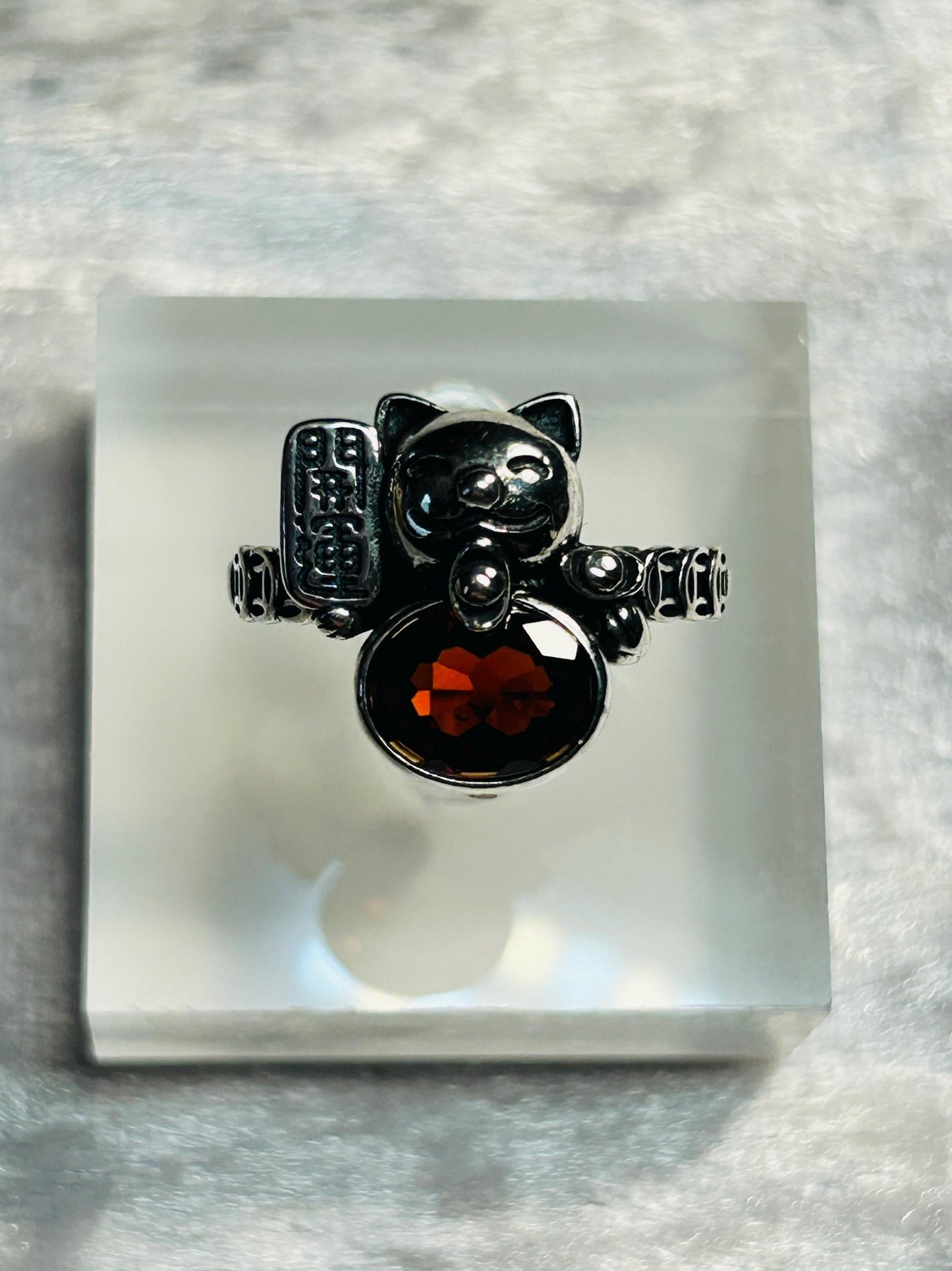 Waving Cat Ring with Red Garnet in 925 Sterling Silver - Adjustable Fortune Cat Jewellery Celtic Dragon Jewellery