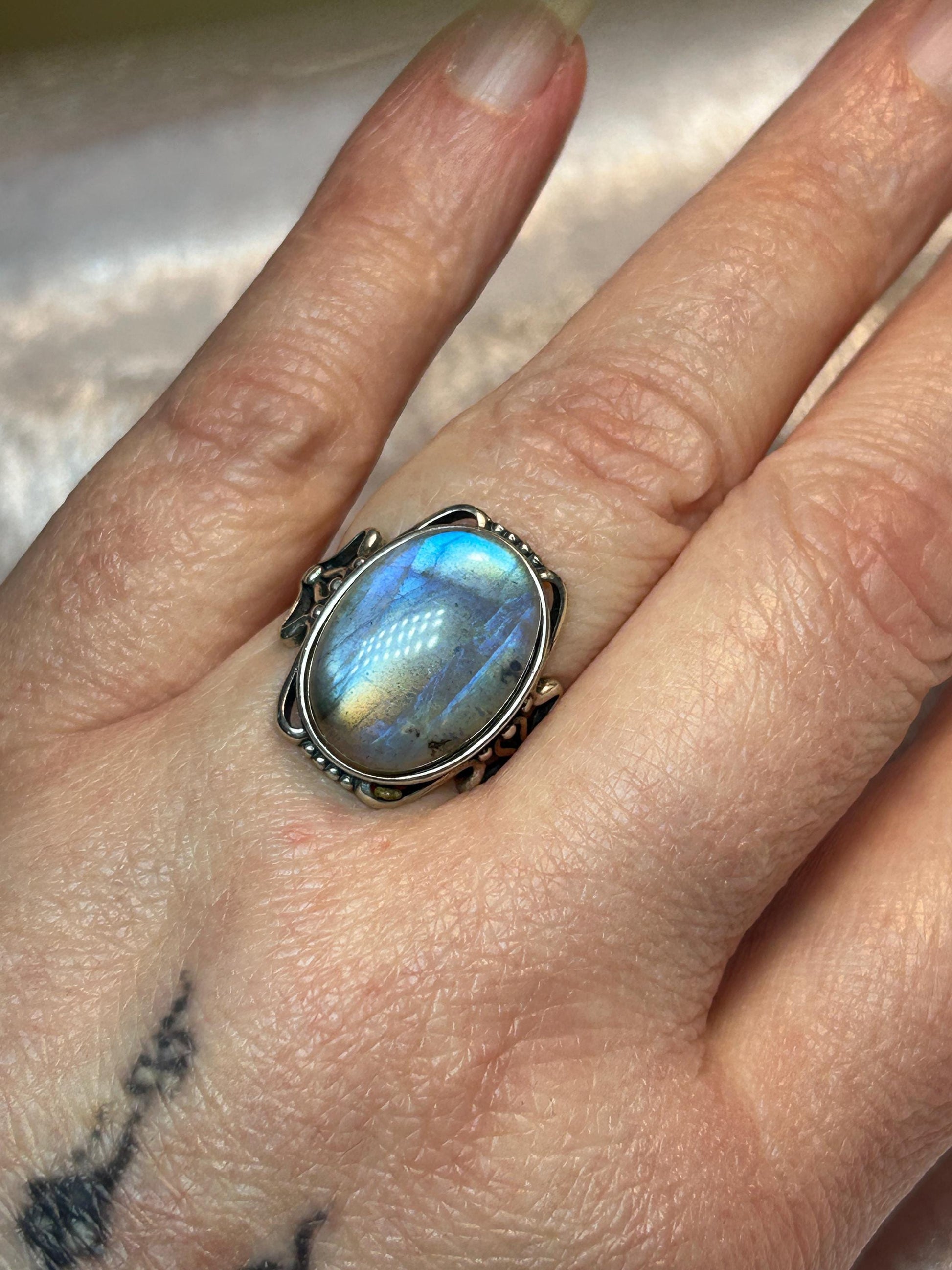 Oval Labradorite Ring in 925 Sterling Silver - Adjustable Filigree Goth Jewellery Celtic Dragon Jewellery