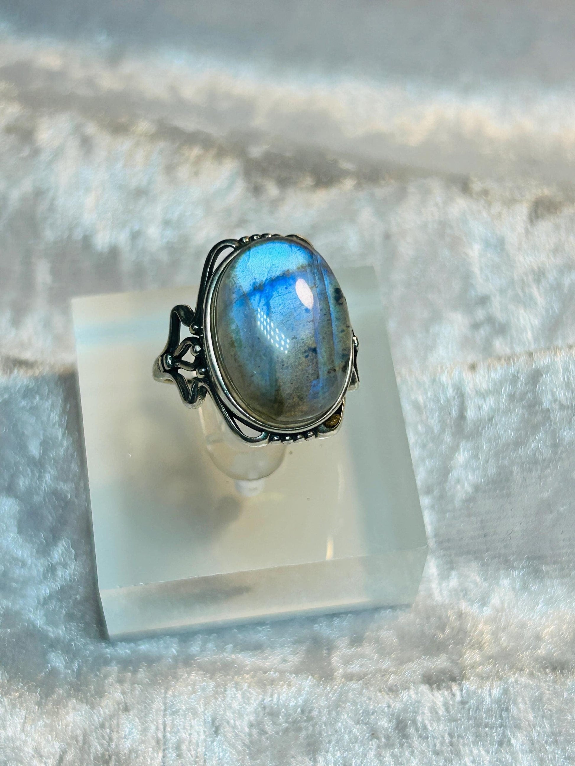 Oval Labradorite Ring in 925 Sterling Silver - Adjustable Filigree Goth Jewellery Celtic Dragon Jewellery