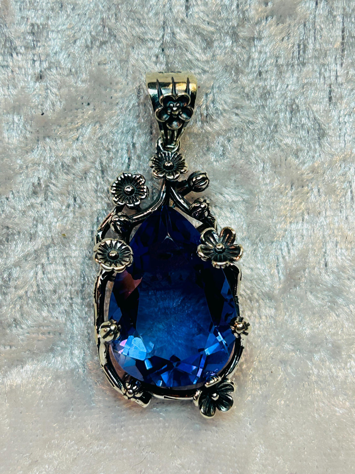 Blue Fluorite Floral Theme Pendant in 925 Sterling Silver - Gothic Statement Jewellery Celtic Dragon Jewellery