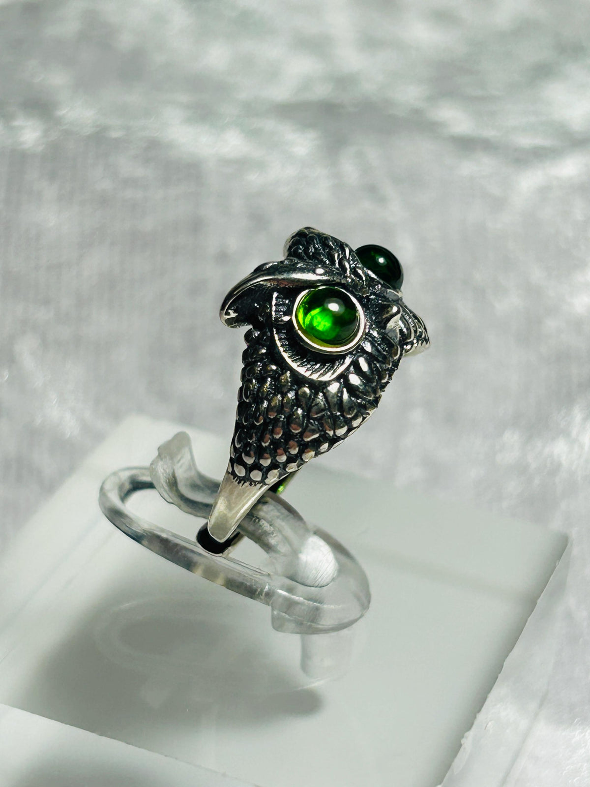 Owl Ring With Diopside in 925 Sterling Silver & Adjustable Band