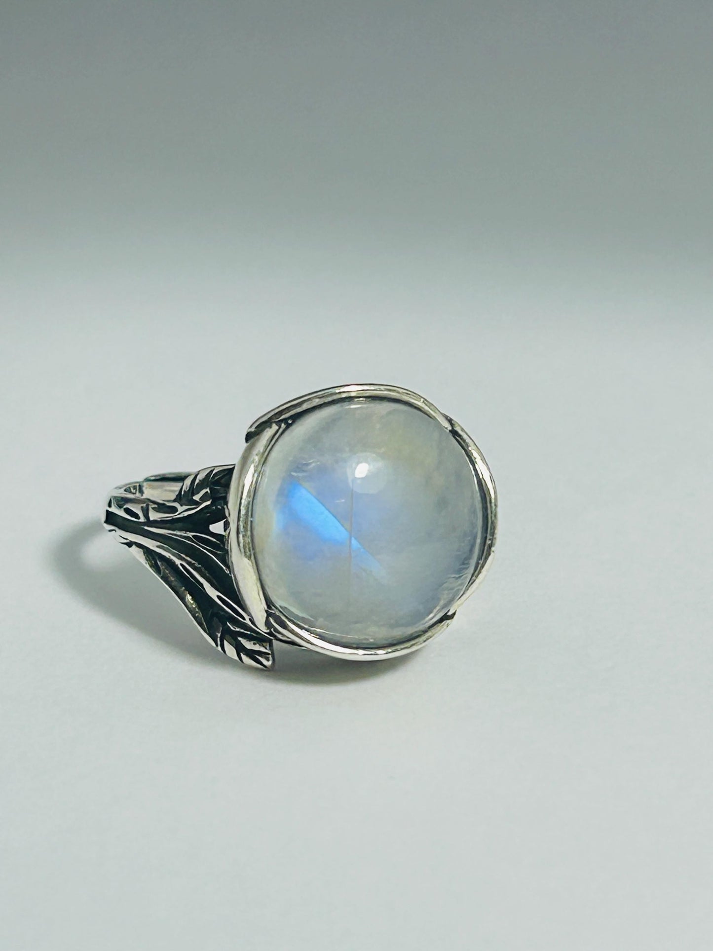 Large Moonstone Ring with Blue Flash in 925 Sterling Silver - Ornate Bohemian Statement Band Celtic Dragon Jewellery