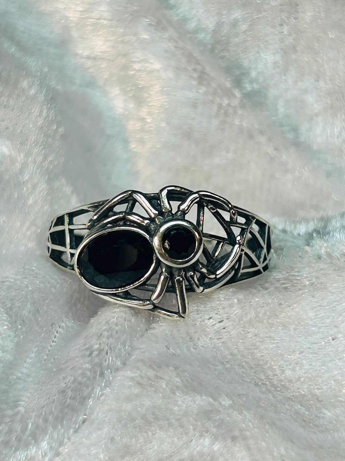 Spider Ring with Black Spinel in 925 Sterling Silver - Adjustable Gothic Jewellery Celtic Dragon Jewellery