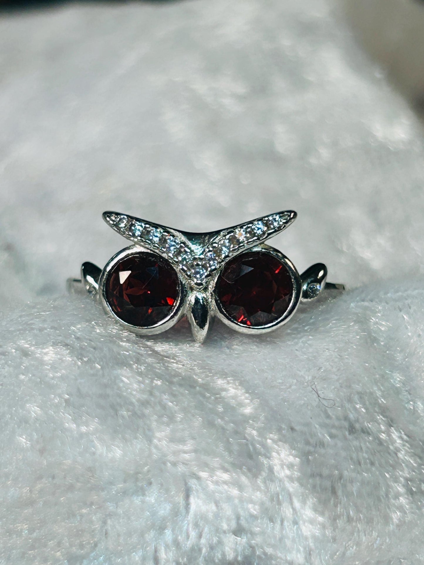 Owl Ring with Garnet Eyes in 925 Sterling Silver - Adjustable Woodland Gothic Jewellery Celtic Dragon Jewellery