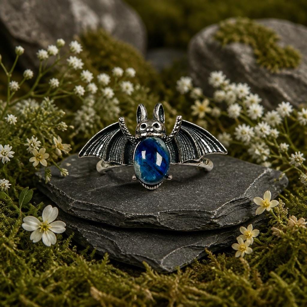 Bat Ring with Blue Kyanite in 925 Sterling Silver - Adjustable Gothic Jewellery Celtic Dragon Jewellery