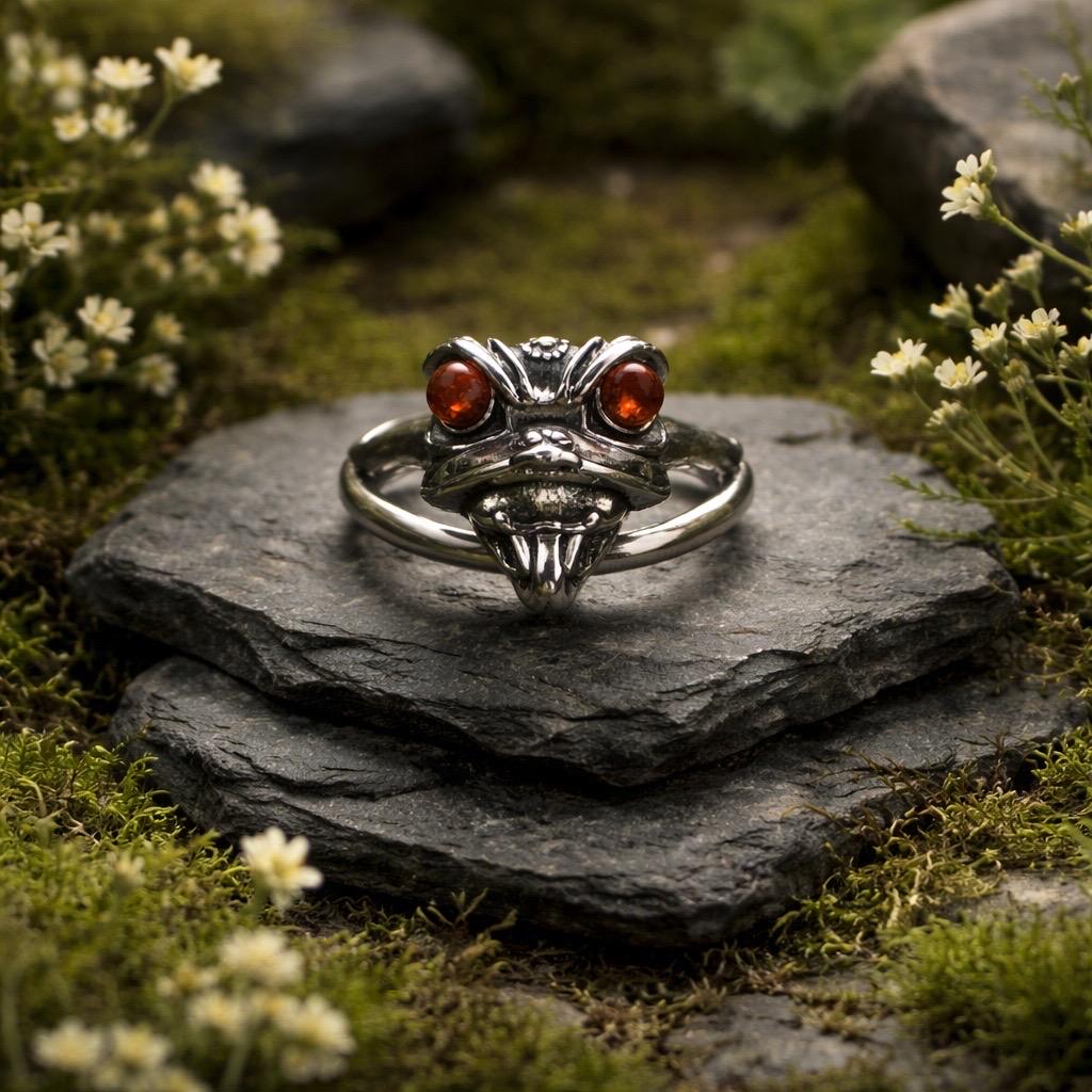 Foo Dog Ring with Sunstone Eyes in 925 Sterling Silver - Adjustable Temple Lion Jewellery Celtic Dragon Jewellery