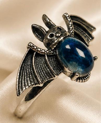 Bat Ring with Blue Kyanite in 925 Sterling Silver - Adjustable Gothic Jewellery Celtic Dragon Jewellery