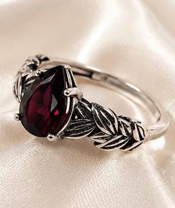 Garnet Teardrop Ring, Leaf Design in 925 Sterling Silver - Adjustable Forest Goth Jewellery Celtic Dragon Jewellery