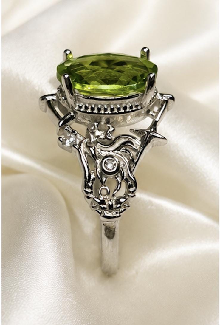 Peridot Ring in 925 Sterling Silver - Adjustable Gothic Jewellery - Ornate Thorn Design Celtic Dragon Jewellery
